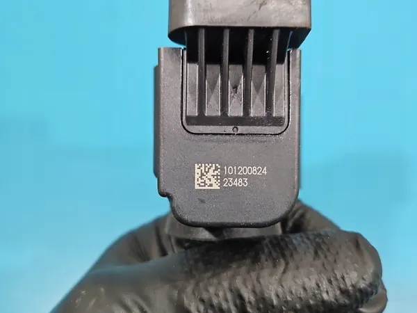 Bobina de ignição Skoda Octavia IV 1.5 TSI 05E905110A image 6