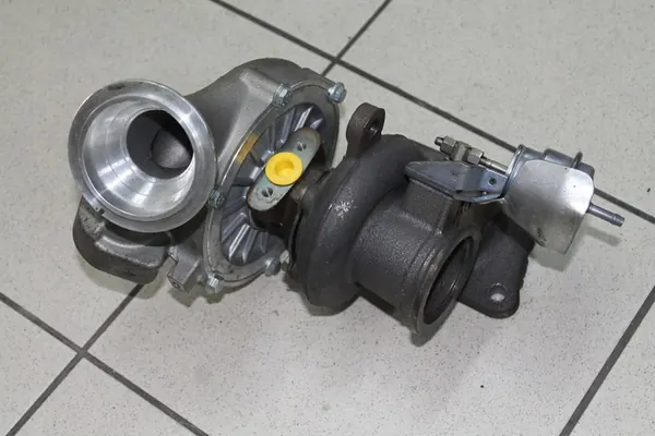 Turbocompresor VOLVO V70 S80 XC70 V60 S60 XC60 D5 Biturbo image 4