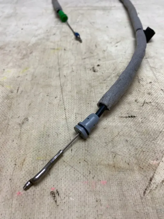 Range Rover Tailgate Pull OEM CPLA-404C10-CB image 3