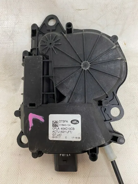 Range Rover Tailgate Pull OEM CPLA-404C10-CB image 5
