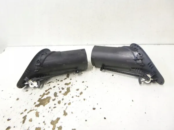 OEM DRC85478 Oikea etuilmastointiristikko Renault image 3