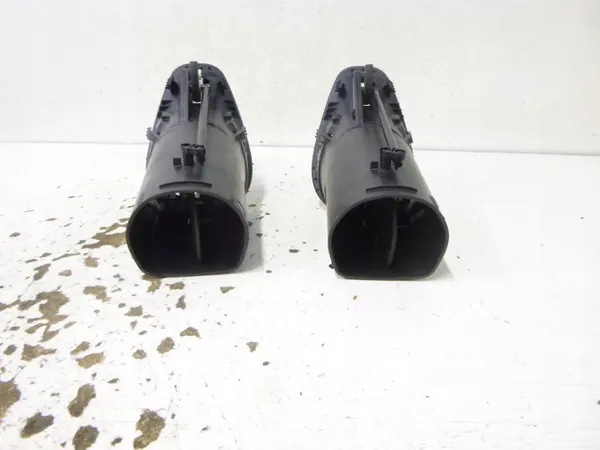 OEM DRC85478 Oikea etuilmastointiristikko Renault image 5