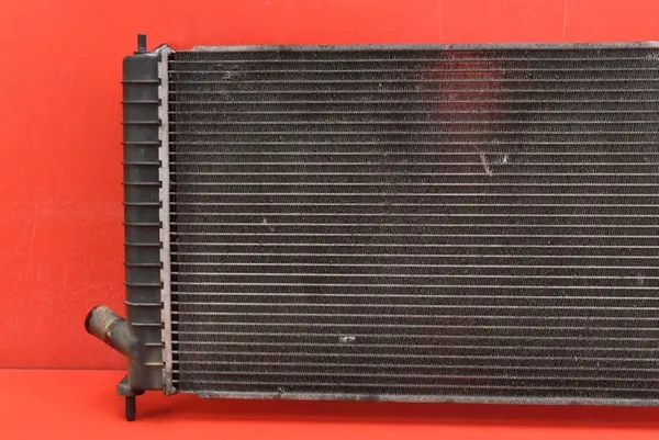 Radiador de agua Saab 9-5 2.0 T 150 CV 97-05 OEM 4575700 image 10