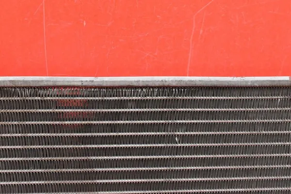 Radiador de agua Saab 9-5 2.0 T 150 CV 97-05 OEM 4575700 image 4