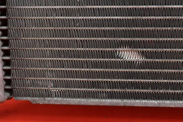 Radiador de agua Saab 9-5 2.0 T 150 CV 97-05 OEM 4575700 image 5