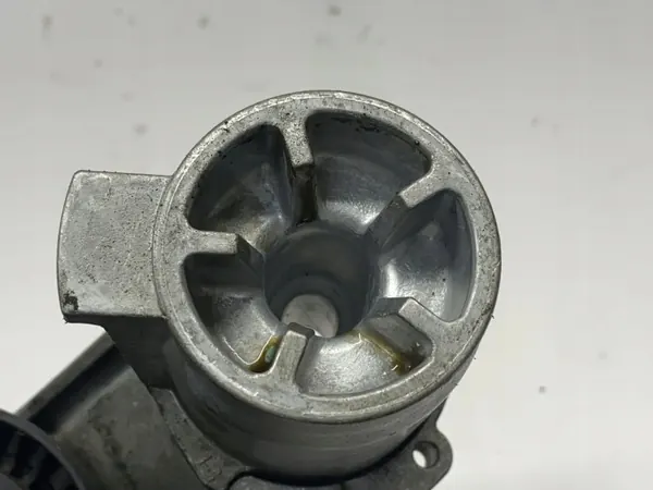 Tensor de correa alternador BMW OEM F579470 - Usado image 9