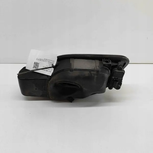 Polttoainekansi OEM 3G9809999 VW Passat B8 2.0L Diesel image 3