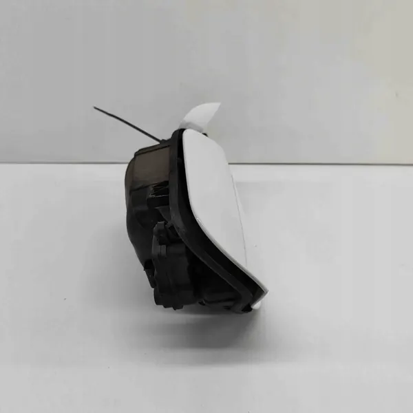Polttoainekansi OEM 3G9809999 VW Passat B8 2.0L Diesel image 4
