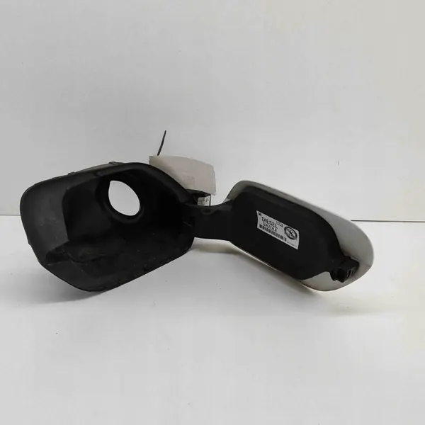 Polttoainekansi OEM 3G9809999 VW Passat B8 2.0L Diesel image 6