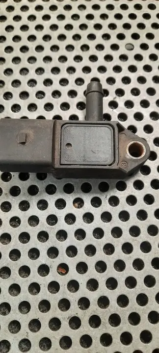 Pakokaasupaineanturi VW 03L906051A image 3