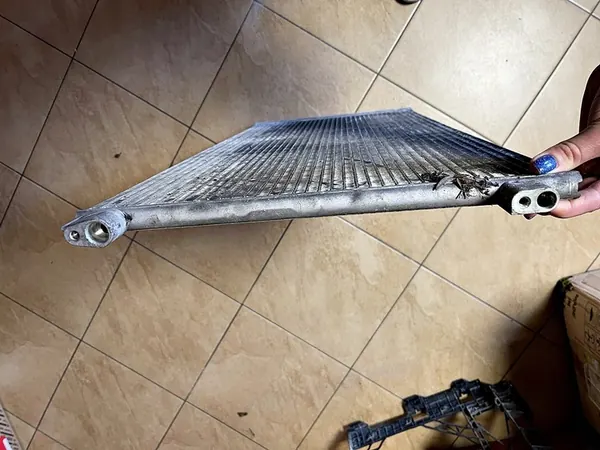 Ilmastointijäähdytin Renault Trafic Vivaro 921006188R image 5