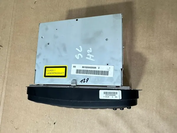 Mercedes SL R230 Head Unit OEM A2308202589 image 6