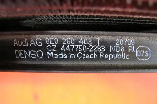 AUDI A4 B7 2.0 TDI Radiador de agua y AC 8E0121251L image 10