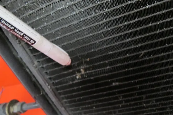 AUDI A4 B7 2.0 TDI Radiador de agua y AC 8E0121251L image 5