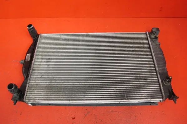 AUDI A4 B7 2.0 TDI Radiador de agua y AC 8E0121251L image 6