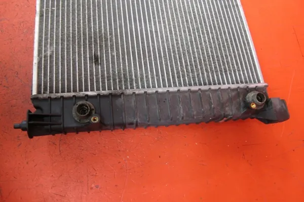 AUDI A4 B7 2.0 TDI Radiador de agua y AC 8E0121251L image 7