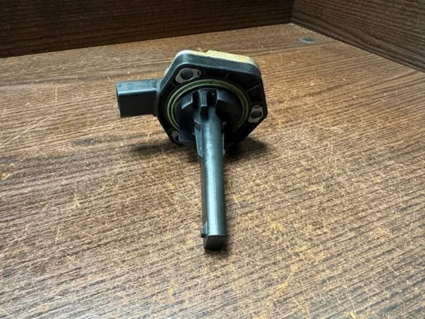 Volkswagen Ölwanne OEM 06E907660 - Gebrauchter Zustand image 6