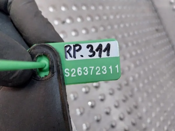 Conduto admissão ar OEM S26372311 Audi E-Tron GT image 5