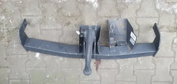 Lexus NX takaperäkoukku OEM pw9600e010 - Käytetty image 2