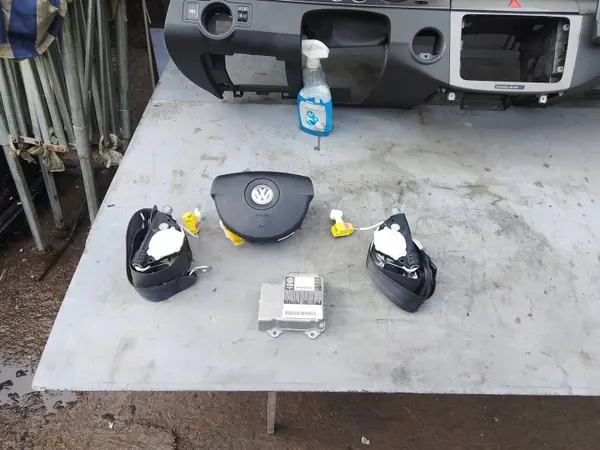 Sensor Cinto Painel OEM VW Passat B6 image 4