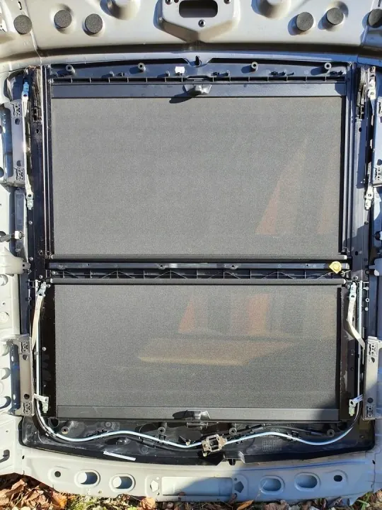 Panoramadach OEM 6H52-A518A30-AP Land Rover image 9