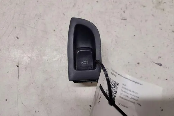 Kofferbakopeningsknop AUDI A4 8K0959831A image 2