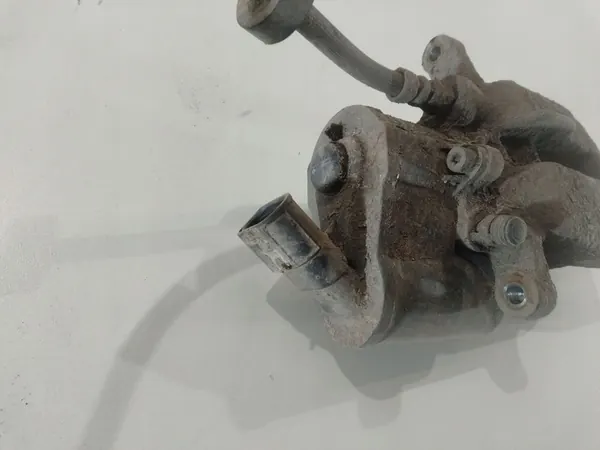 Takajarrusatula Audi A6 S6 C6 4F 4F0615404A image 3