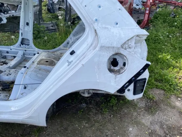Para-lama traseiro esquerdo Hyundai i20 2018 OEM 257812 image 2