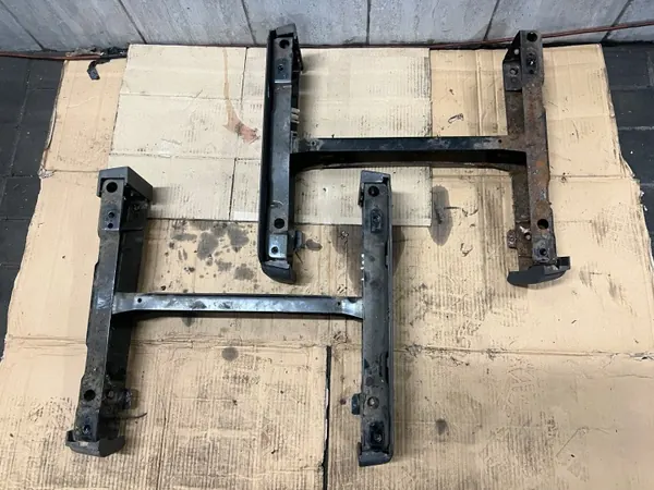 Base de asiento OEM 1k0815065ad para VW Touran I 2.0 TDI image 2