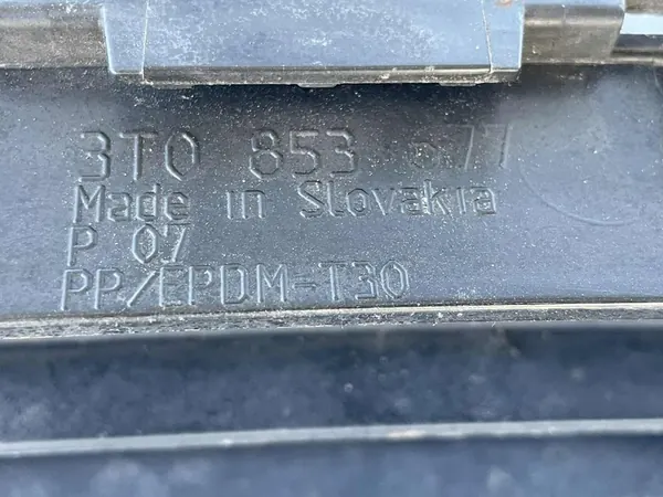 Griglia di ventilazione anteriore Skoda OE 3T0853677 9B9 image 5