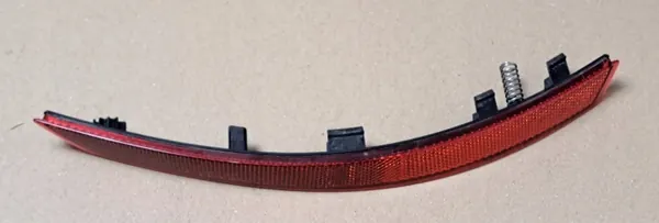 Audi A4 B9 2015 Linker Achterreflector OEM 8W0945105C image 3