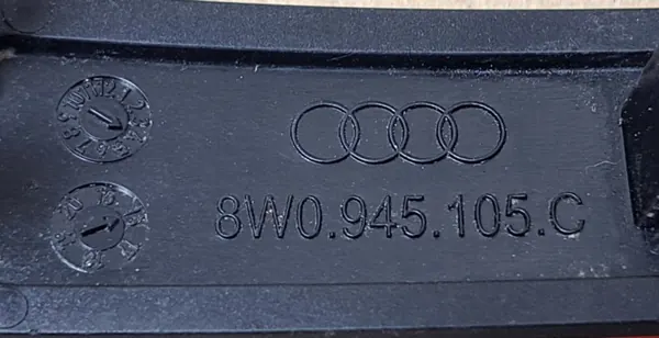 Audi A4 B9 2015 Linker Achterreflector OEM 8W0945105C image 4