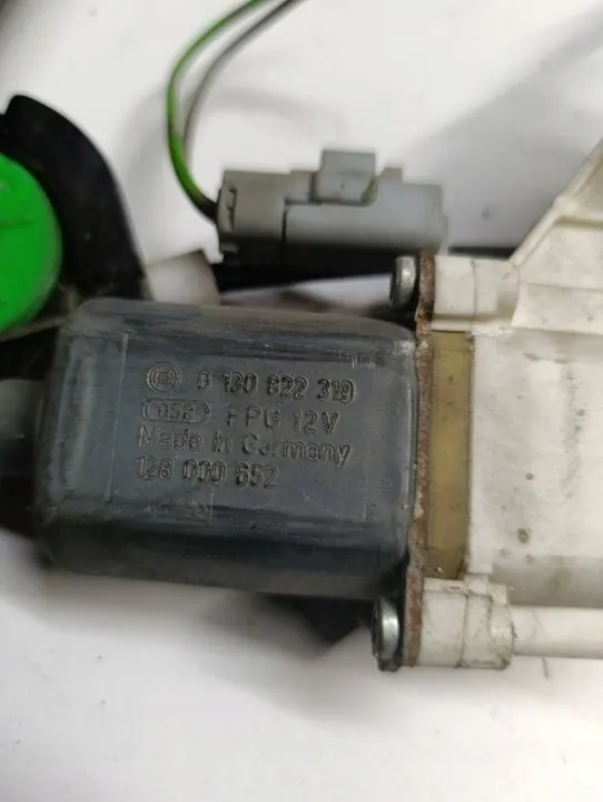 Régulateur de vitre avant droit Nissan Micra K12 OEM 0130822319 image 3