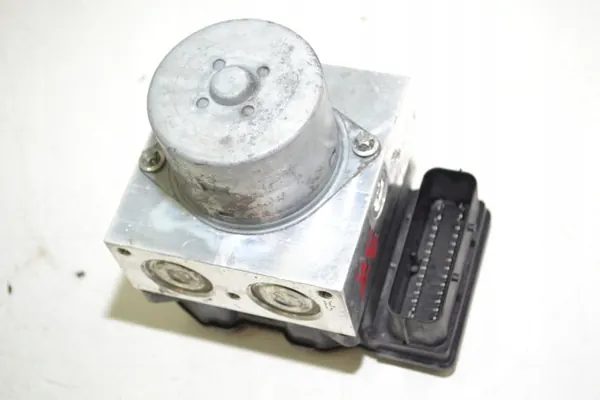 Mini R55 R56 Bromspump OEM 34516796698 Begagnad image 3