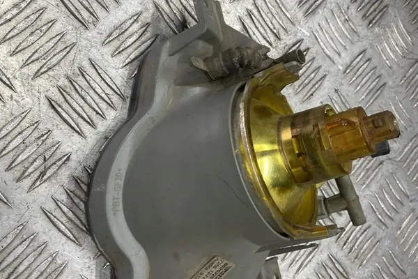 Farol dianteiro direito VOLVO V70 II 8620229 image 2