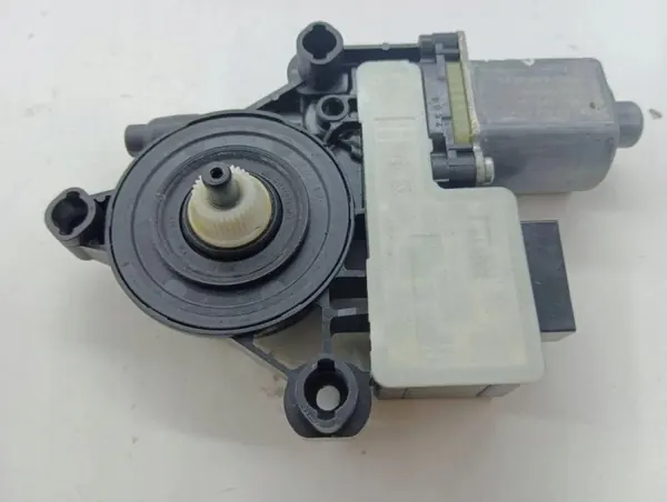 OEM 0130822725 Seat Ateca Heckscheibenheber Links image 4