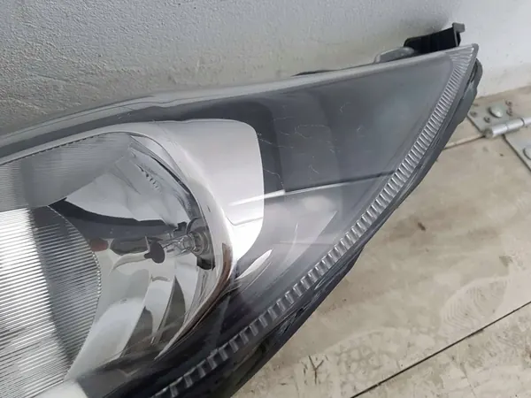 Ford OE 2126888 heijastin image 4