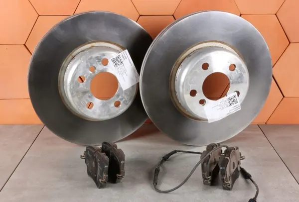 OEM 6880072 Framhjulsbromsskivor & Belägg Set 330x24 image 3