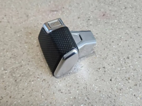 Audi Q7 växelspaksknopp OEM 4K2713140E - Begagnad image 7