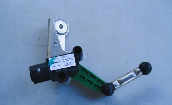 Tesla luchtvering niveausensor OEM 6006514-00-B image 2
