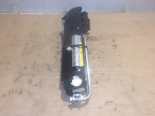 Biljacks OEM 3AA011031B för Passat B7 2.0TDI 177hk 2014 image 4