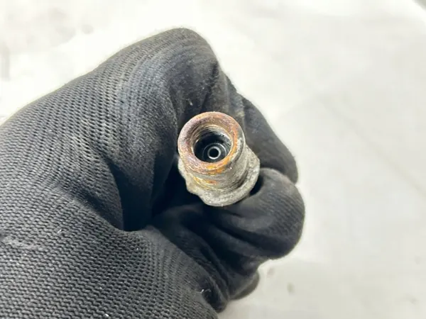 Manguera de freno trasera izquierda OEM 26541FN110 Subaru image 6