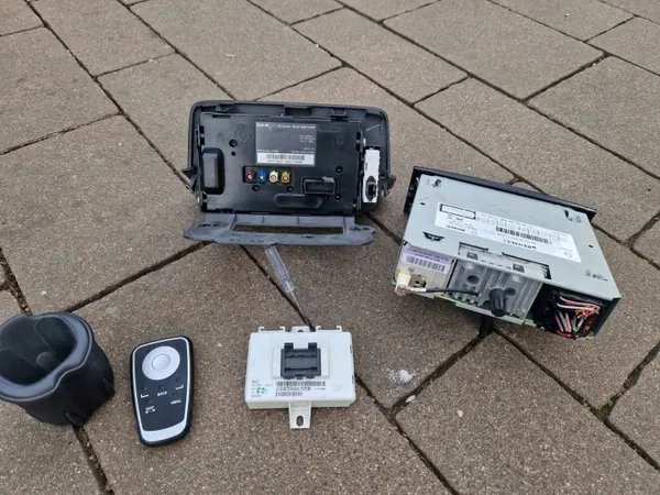 Radio CD Navigation Skärm Modul OEM 281159732R image 9