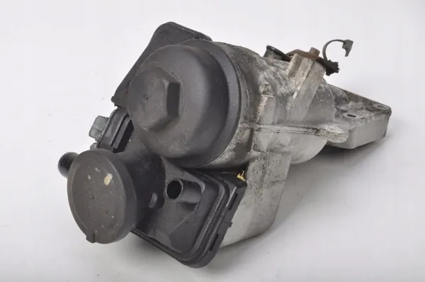 Separador de óleo Volvo OEM 31338685 - Peça OE usada image 2