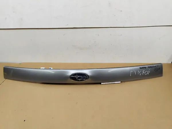 OEM Takaluukunkaholkki Subaru Forester III 2008-2012 image 2