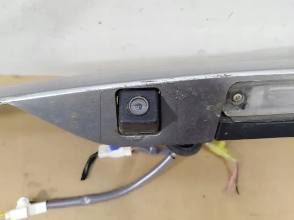 OEM Takaluukunkaholkki Subaru Forester III 2008-2012 image 9