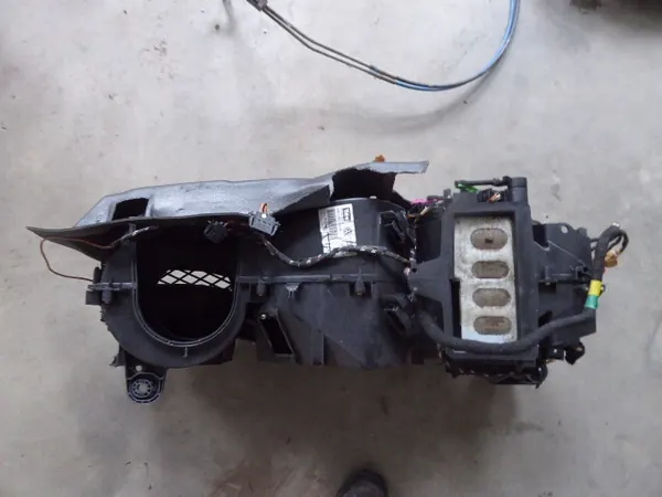 AUDI TT 98-06 Verwarmingshuis 1.8 T APX OEM 8N182006 B image 2