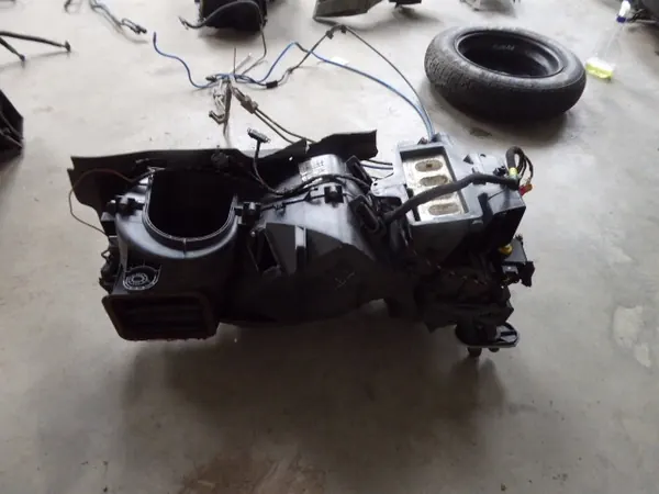 AUDI TT 98-06 Verwarmingshuis 1.8 T APX OEM 8N182006 B image 3