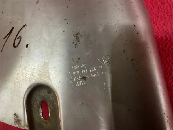 Porsche Panamera Äänenvaimenninpää OEM 97011168621 Oikea image 7