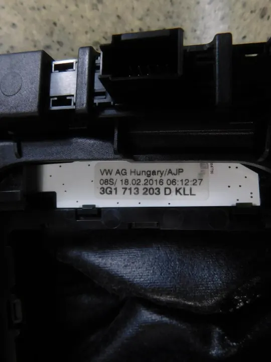 VW Golf VII Växelspak OEM 3G1713203D - Begagnad image 3